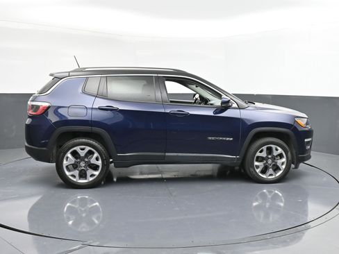 Used 2019 Jeep Compass Limited image 9