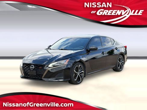 Used 2024 Nissan Altima 2.5 SR FWD image 1
