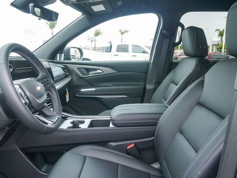 New 2026 Chevrolet Traverse LT w/ Driver Confidence Package FWD image 20