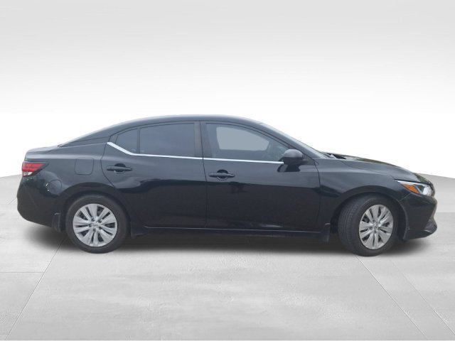 Certified 2022 Nissan Sentra S FWD image 9