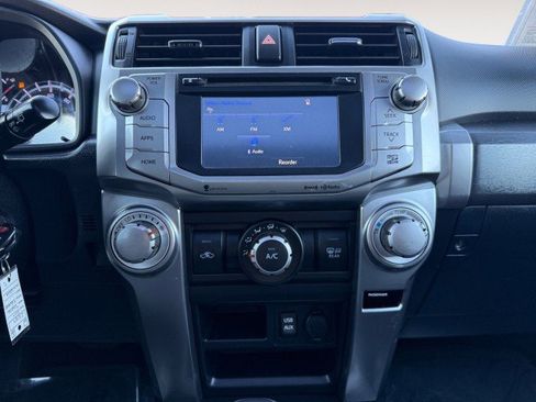 Used 2017 Toyota 4Runner SR5 Premium image 10