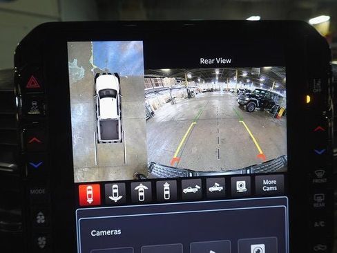 New 2026 RAM 2500 Laramie AWD/4WD image 19