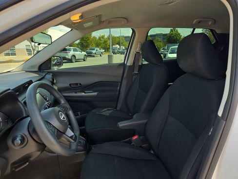 Used 2024 Nissan Kicks S FWD image 13