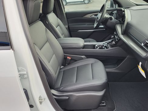 New 2026 Chevrolet Traverse LT w/ Midnight/Sport Edition FWD image 10