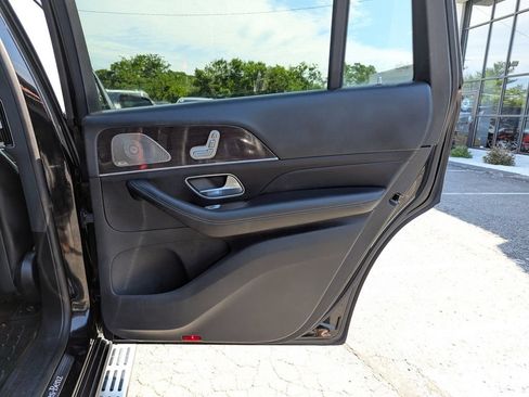 Used 2022 Mercedes-Benz GLS 450 4MATIC image 38