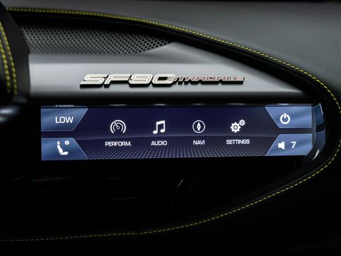 Used 2022 Ferrari SF90 Stradale image 61