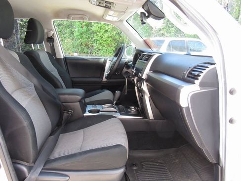 Certified 2020 Toyota 4Runner SR5 image 18