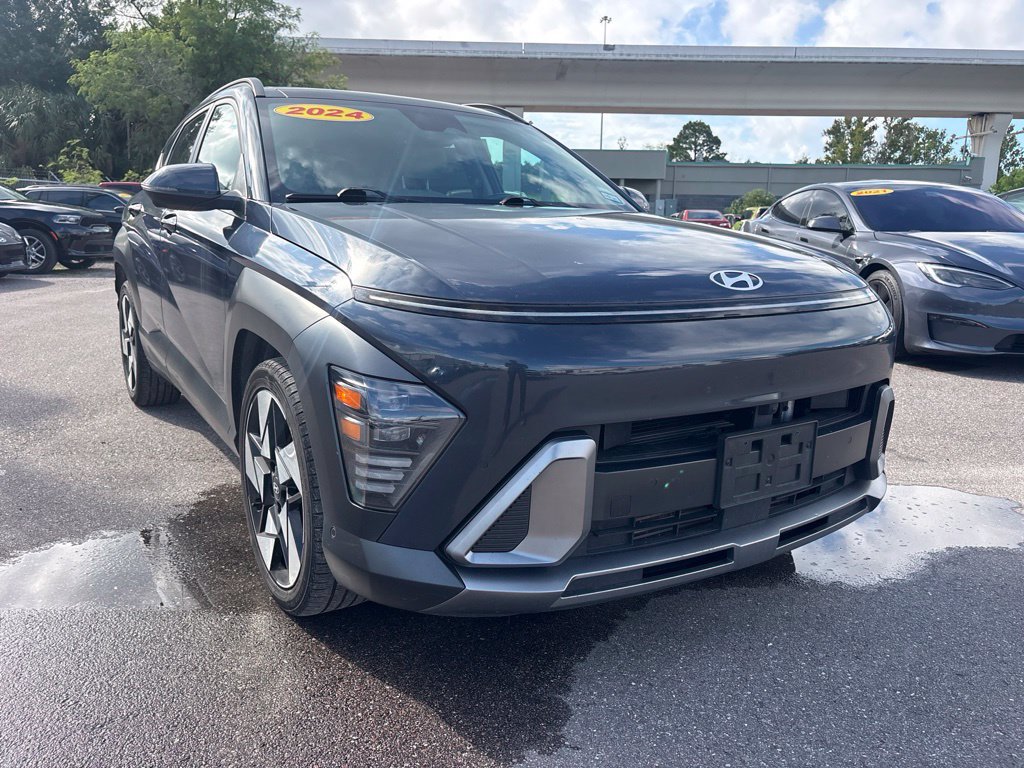 Used 2024 Hyundai Kona Limited FWD image 1