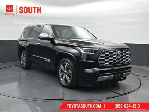 Used 2024 Toyota Sequoia Capstone AWD/4WD image 4