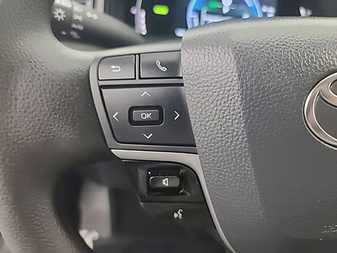Used 2026 Toyota Camry LE FWD image 29
