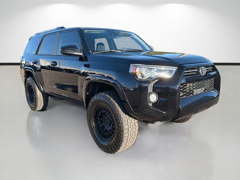 Used 2020 Toyota 4Runner SR5 image 1