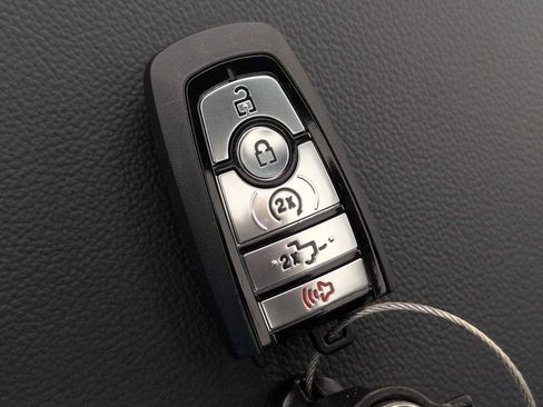 New 2026 Ford F250 Lariat w/ Black Appearance Package image 26