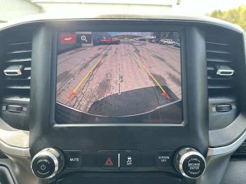 Used 2024 RAM 3500 Big Horn AWD/4WD image 24