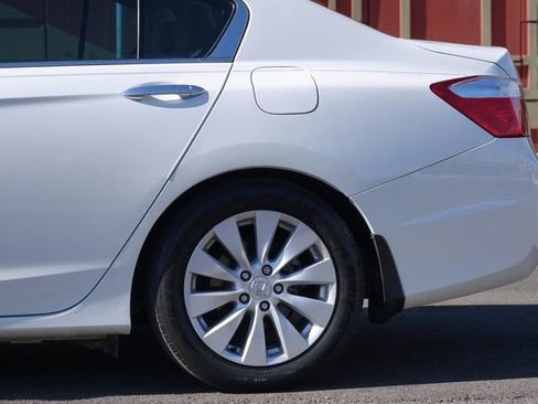 Used 2015 Honda Accord EX image 13