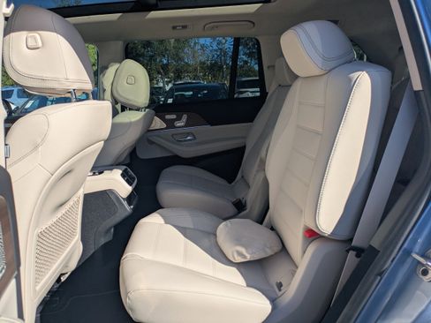 Used 2026 Mercedes-Benz GLS 450 4MATIC image 16