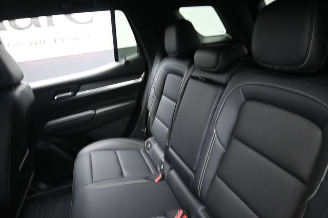 Certified 2026 GMC Terrain Elevation w/ Elevation Premium Package FWD image 21