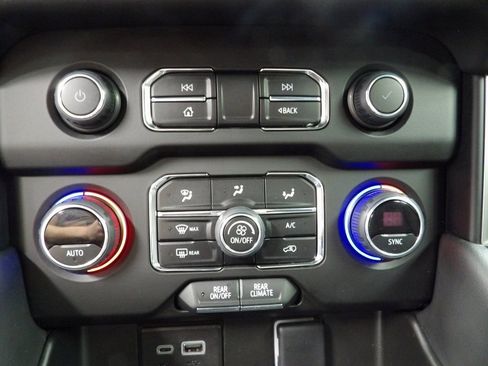 Used 2023 Chevrolet Tahoe LS image 42