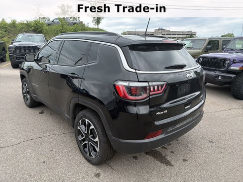 Certified 2023 Jeep Compass Limited w/ Sun and Sound Group AWD/4WD image 7