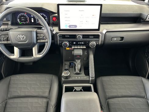 New 2025 Toyota 4Runner TRD Off-Road Premium image 15