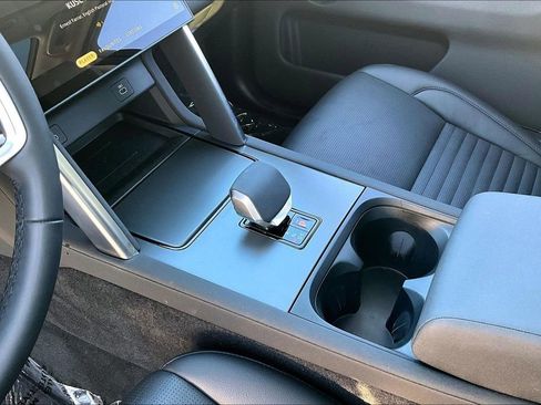 Certified 2024 Land Rover Discovery Sport S image 16