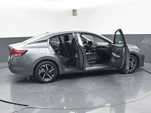Used 2024 Nissan Sentra SV FWD image 46