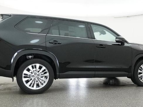 New 2026 Toyota Grand Highlander AWD image 26