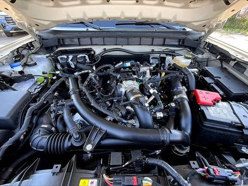 New 2025 Ford Bronco Badlands image 13