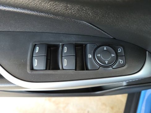Used 2024 Chevrolet Trax RS w/ Sunroof Package image 47