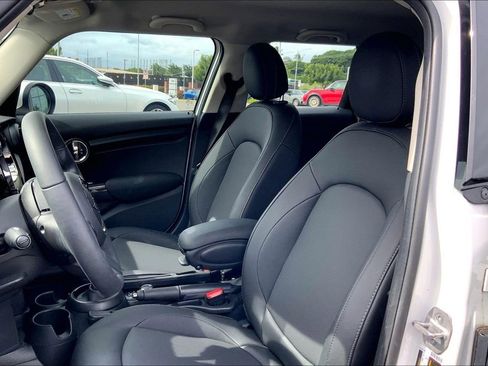 Certified 2024 MINI Cooper 4-Door Hardtop image 25