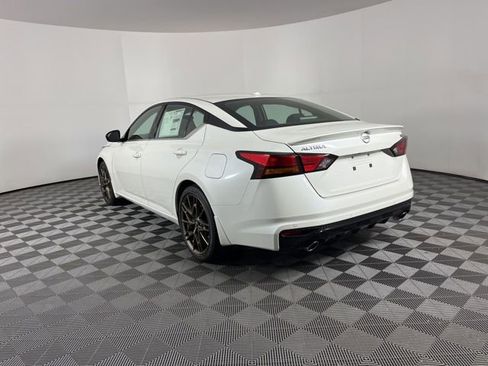 New 2025 Nissan Altima 2.5 SR image 7