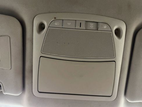 Used 2015 Nissan Rogue S AWD/4WD image 36