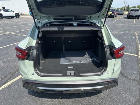 New 2025 Chevrolet Trax ACTIV w/ Driver Confidence Package image 31