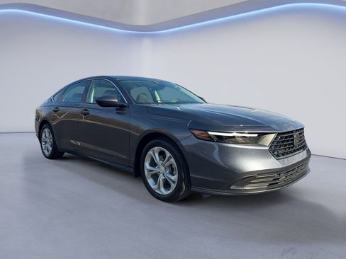Used 2024 Honda Accord LX image 7