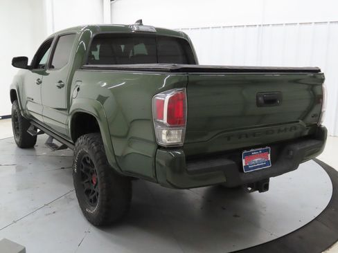 Used 2021 Toyota Tacoma TRD Sport image 5