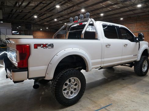 Used 2019 Ford F350 Platinum w/ Platinum Ultimate Package AWD/4WD image 13