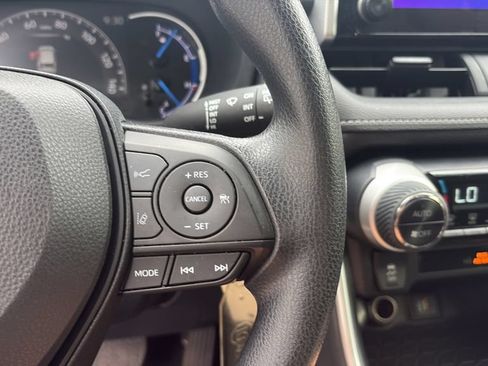 Used 2023 Toyota RAV4 LE AWD/4WD image 21
