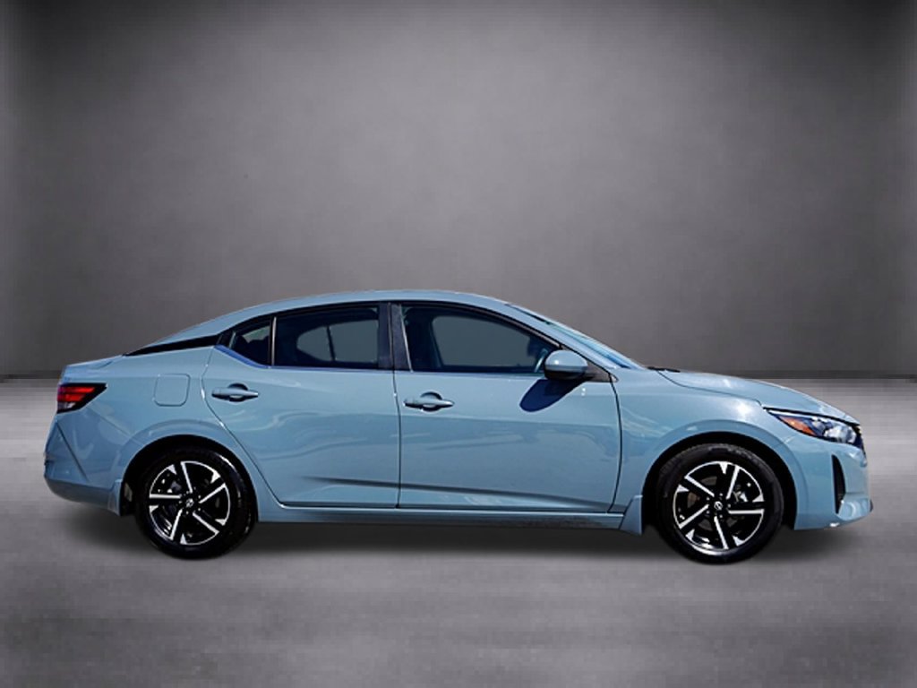 Used 2024 Nissan Sentra SV FWD image 3