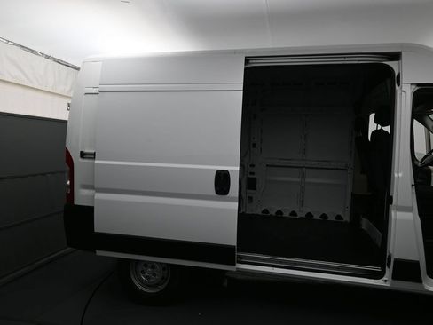 Used 2021 RAM ProMaster 1500 w/ Convenience Group FWD image 10