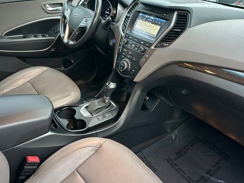 Used 2017 Hyundai Santa Fe Sport image 17