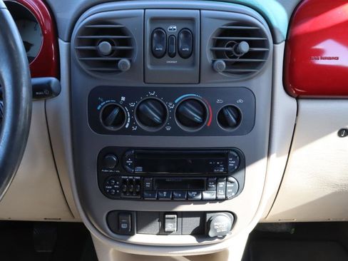 Used 2001 Chrysler PT Cruiser image 10