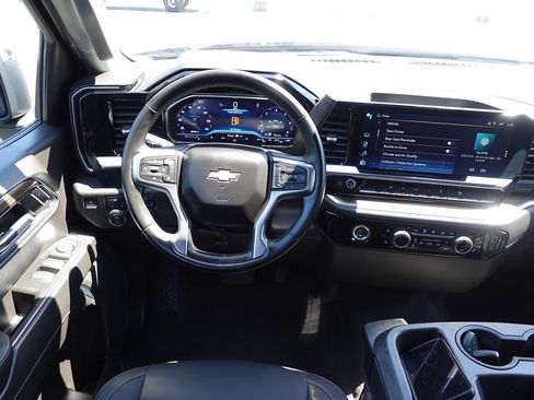 Used 2024 Chevrolet Silverado 1500 LT AWD/4WD image 38