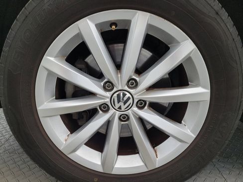 Used 2017 Volkswagen Tiguan Wolfsburg Edition FWD image 31