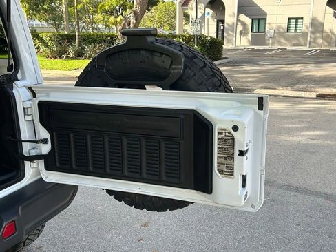 Certified 2021 Jeep Wrangler Unlimited Sahara w/ LED Lighting Group image 46