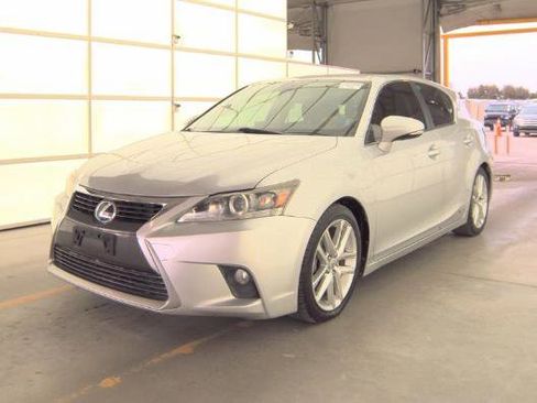 Used 2014 Lexus CT 200h image 1