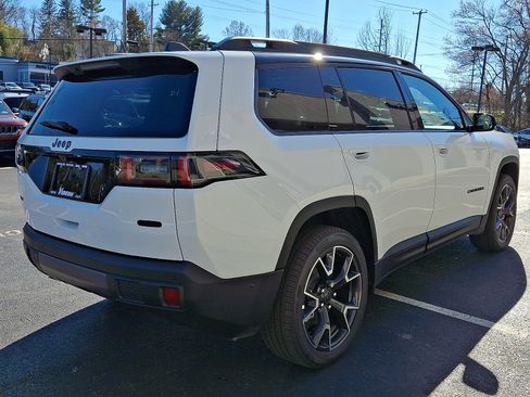 New 2026 Jeep Cherokee Overland image 3