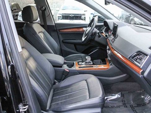 Used 2023 Audi Q5 2.0T Premium image 19