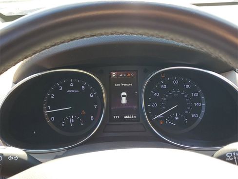 Used 2017 Hyundai Santa Fe Limited image 26