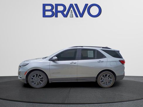 Used 2023 Chevrolet Equinox RS FWD image 9