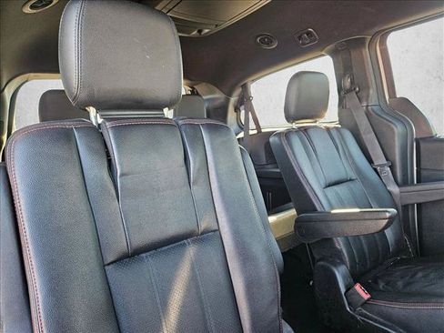 Used 2020 Dodge Grand Caravan GT FWD image 14