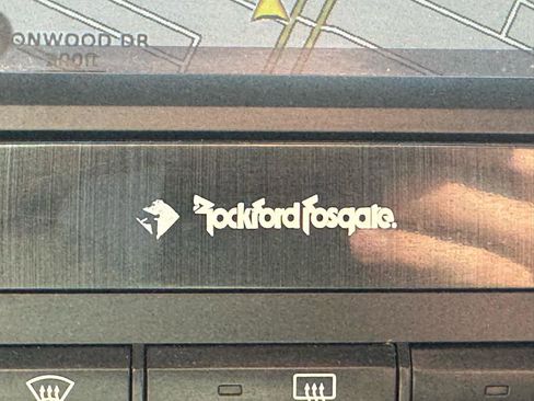 Used 2015 Nissan Titan SV w/ SV Value Truck Package image 66